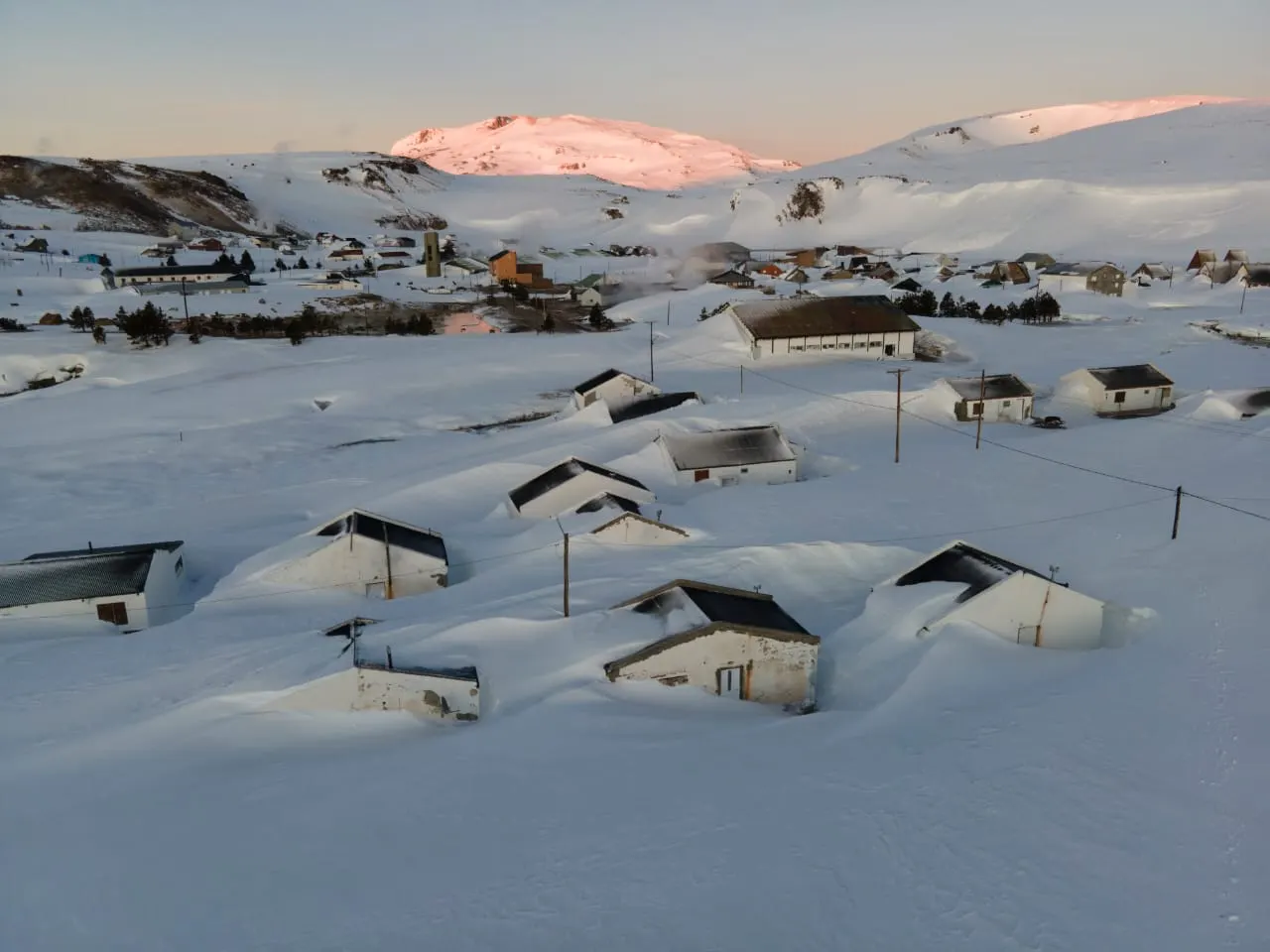 The village of Copahue buried in snow